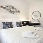 Coru House